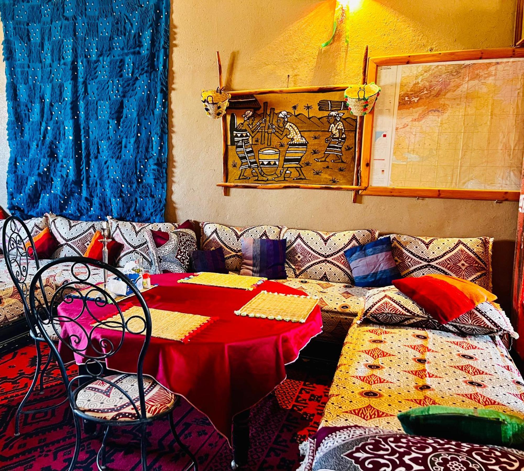 Hotel Camping Les Roses Des Dunes & Piscine Merzouga Bagian luar foto